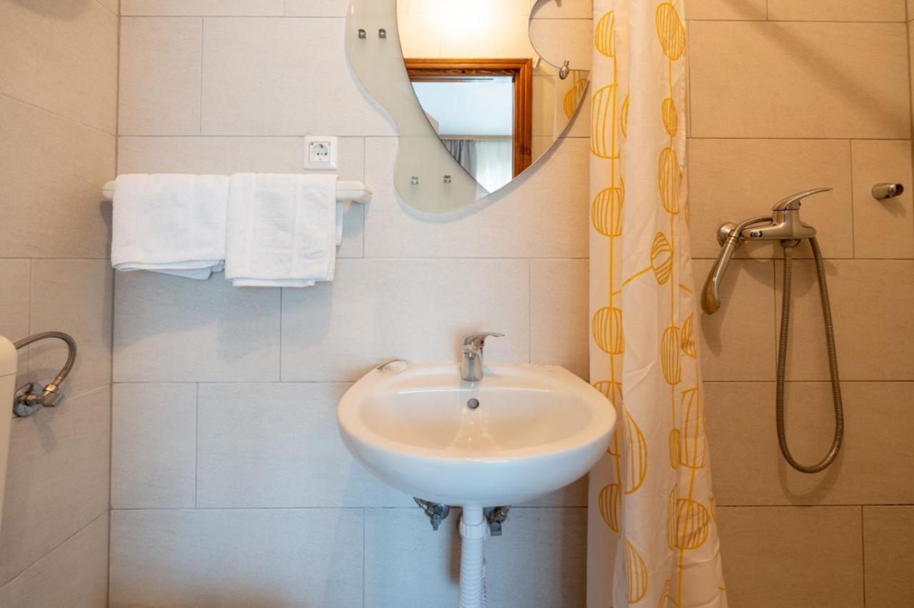 Apartments And Rooms Lotus Neum Luaran gambar